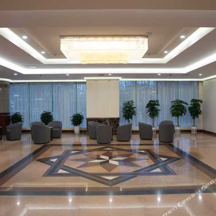 Kunming Cuiyi Hotel - Entrance